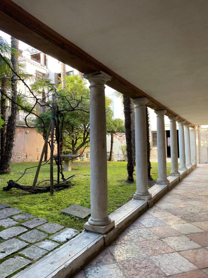 In A Lovely Garden Biennale Flat Benátky Exteriér fotografie