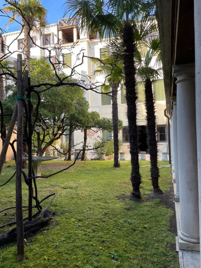 In A Lovely Garden Biennale Flat Benátky Exteriér fotografie